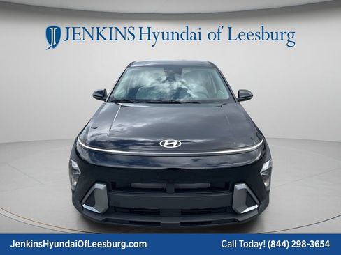 New 2026 Hyundai Kona SE FWD image 2