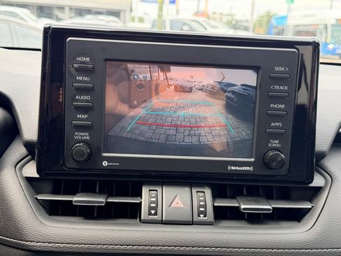 Used 2020 Toyota RAV4 XLE Premium FWD image 15