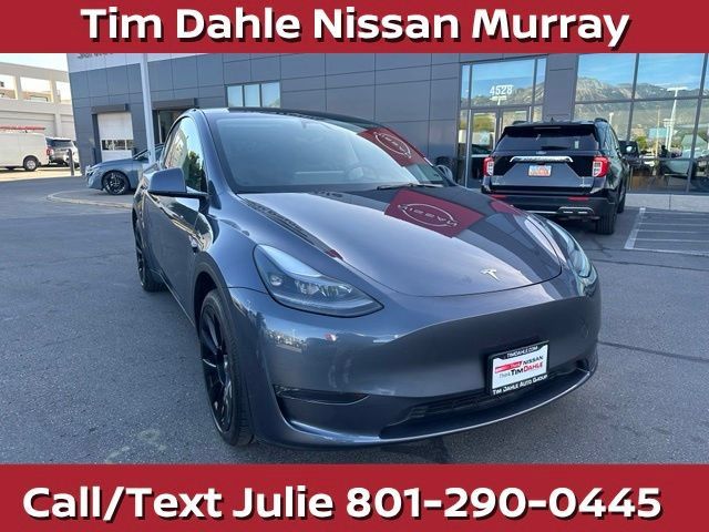 Used 2023 Tesla Model Y Long Range AWD/4WD image 3