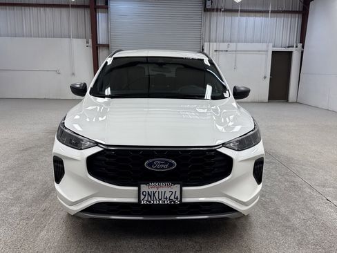 Used 2024 Ford Escape ST-Line w/ Equipment Group 301A image 25