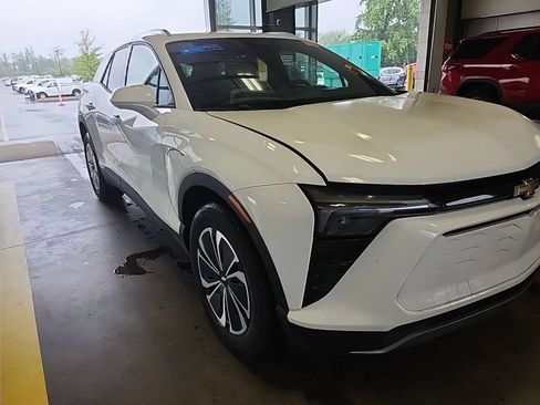 Used 2024 Chevrolet Blazer EV LT AWD/4WD image 3