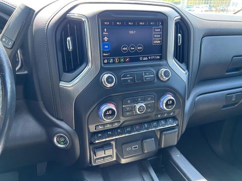 Used 2020 GMC Sierra 1500 Denali w/ Denali Ultimate Package AWD/4WD image 18
