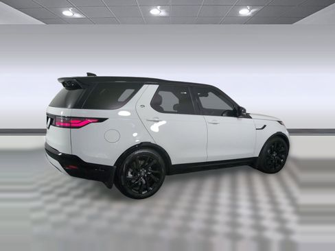 Certified 2025 Land Rover Discovery Dynamic SE image 7