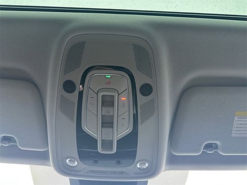 Used 2023 Audi Q8 Premium Plus w/ Premium Plus Package image 27