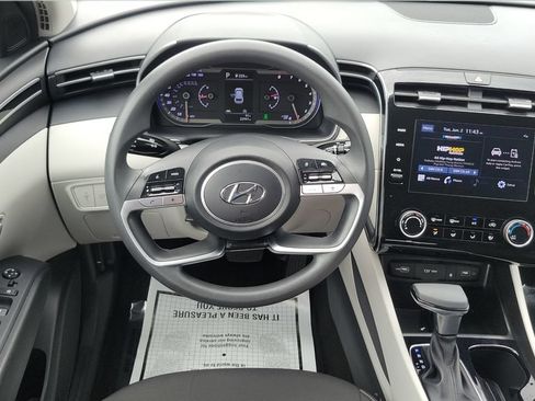 Certified 2023 Hyundai Tucson SEL AWD/4WD image 12