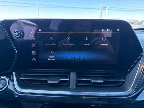 Certified 2024 Chevrolet Trax RS w/ Driver Confidence Package image 21