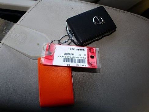 Used 2023 Volvo XC60 T8 Core image 22