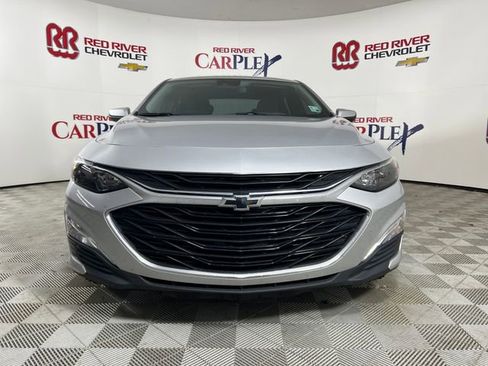 Used 2021 Chevrolet Malibu RS image 2