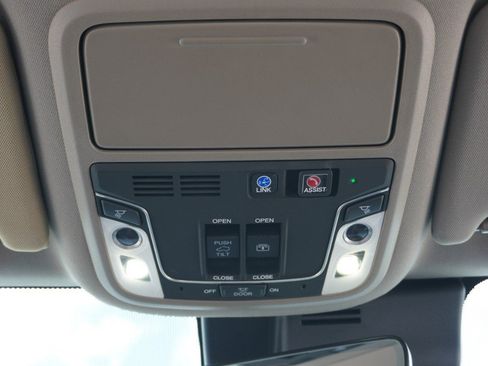 Used 2020 Honda Pilot Elite image 26