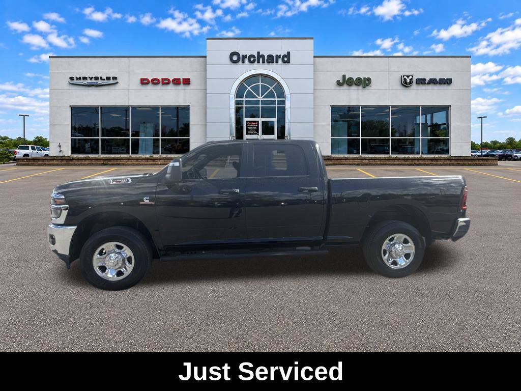Used 2025 RAM 3500 Tradesman AWD/4WD image 3