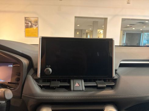 Used 2025 Toyota RAV4 LE image 18