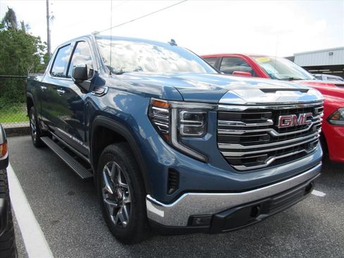 Used 2024 GMC Sierra 1500 SLT w/ X31 Off-Road Package AWD/4WD image 1