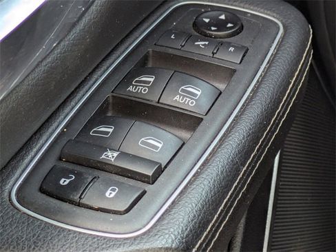 Used 2021 RAM 1500 Laramie image 30