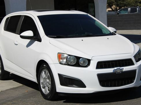 Used 2014 Chevrolet Sonic LT w/ Fun and Sun Package FWD image 3