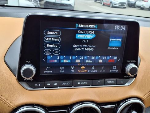 Used 2023 Nissan Sentra SV w/ SV Premium Package FWD image 4