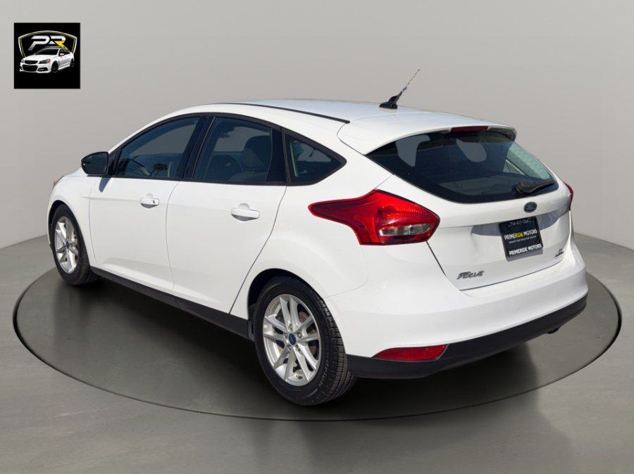Used 2016 Ford Focus SE FWD image 3