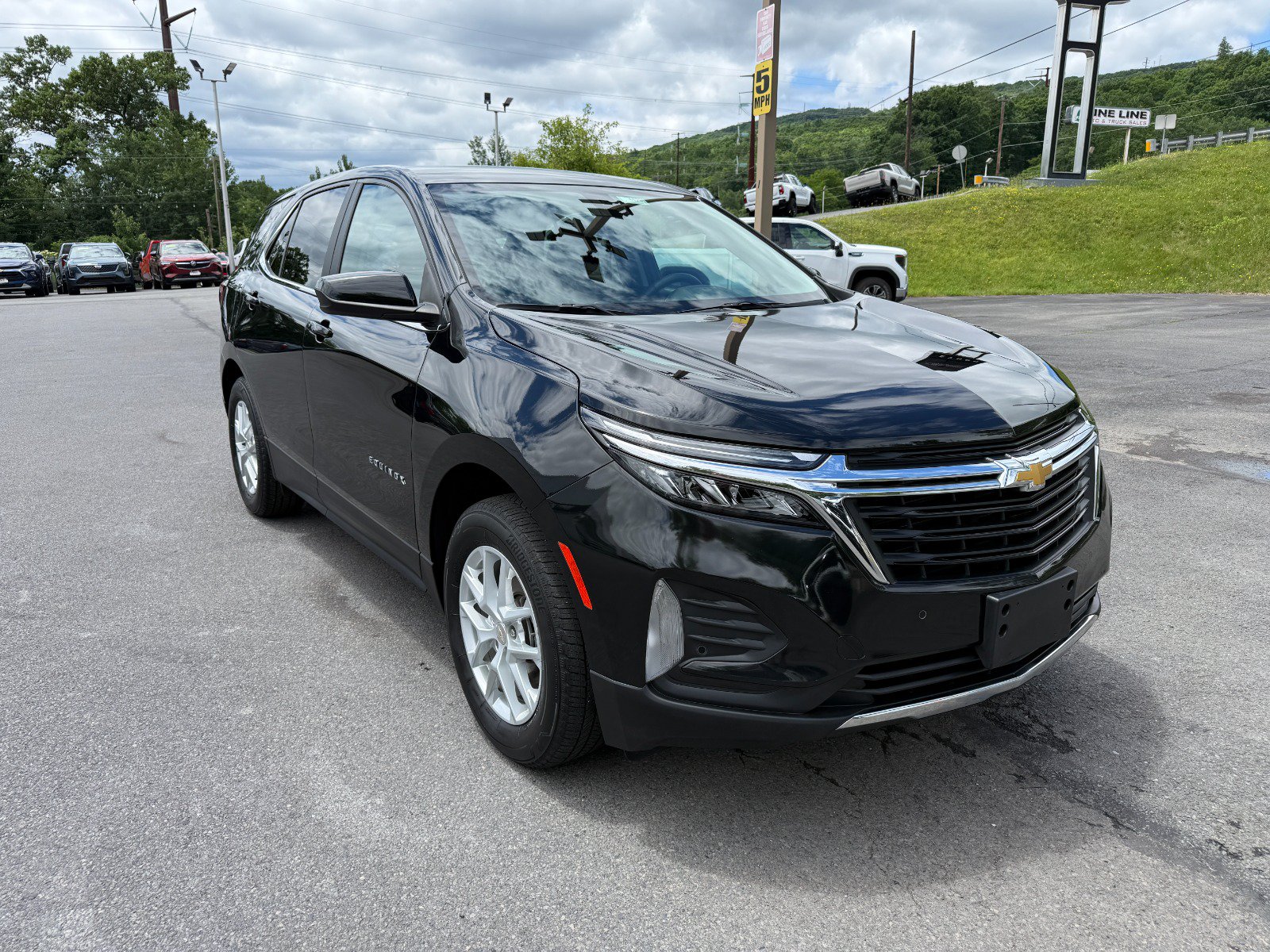 Certified 2024 Chevrolet Equinox LT AWD/4WD image 7