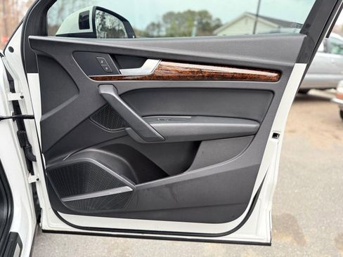 Used 2018 Audi Q5 2.0T Premium Plus w/ Premium Plus Package image 23