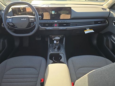 New 2025 Kia K4 EX image 14
