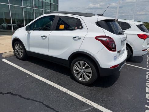 Used 2020 Buick Encore Preferred w/ Safety Package FWD image 2