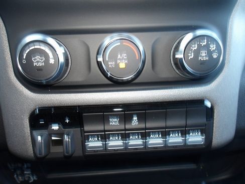 Used 2024 RAM 3500 Tradesman image 14