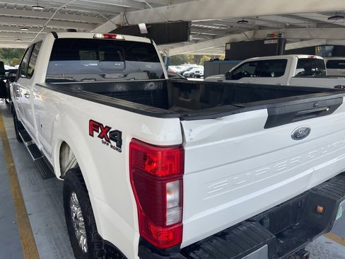 Used 2021 Ford F250 Lariat w/ Lariat Ultimate Package image 11
