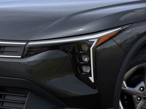 New 2026 Kia K4 LXS image 10