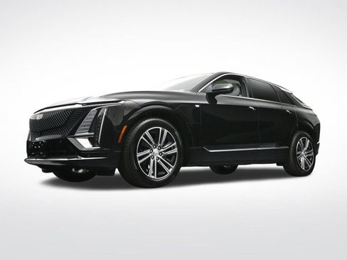 Used 2025 Cadillac Lyriq Luxury AWD/4WD image 24