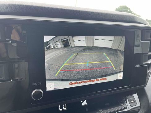 Used 2025 Toyota Tundra SR w/ SR Tow Package AWD/4WD image 34