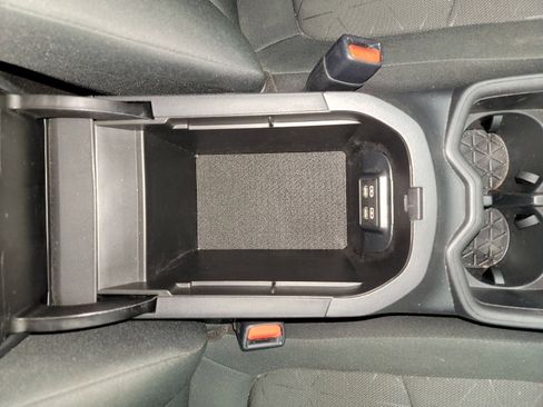 Used 2023 Toyota RAV4 XLE AWD/4WD image 28