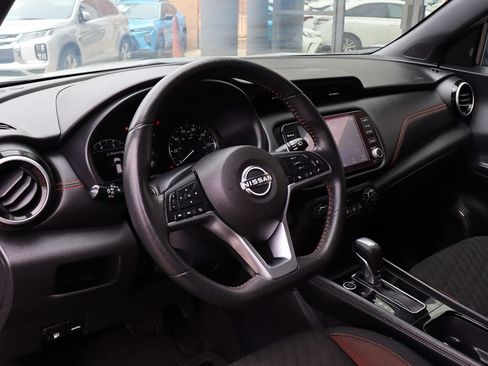 Used 2023 Nissan Kicks SR FWD image 39