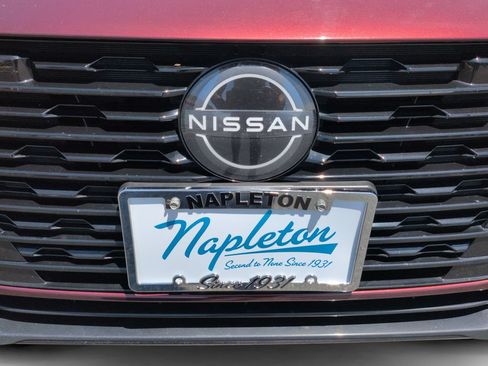Used 2024 Nissan Sentra SV FWD image 32