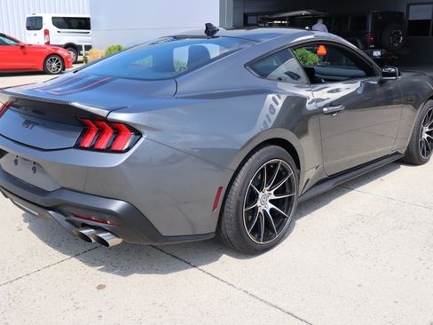 Used 2024 Ford Mustang GT Premium RWD image 5