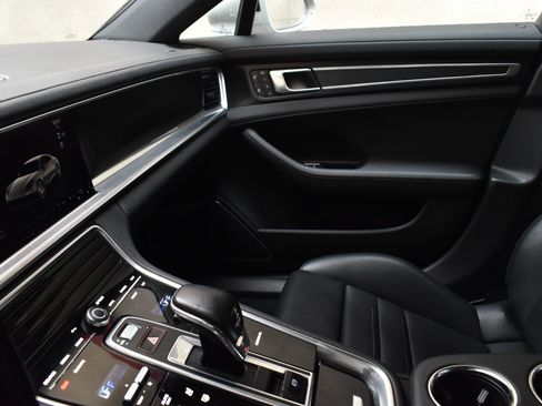 Used 2023 Porsche Panamera 4 Platinum Edition AWD/4WD image 45