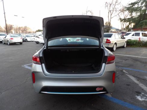 Used 2020 Kia Optima EX image 12