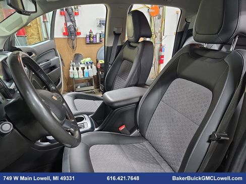 Used 2015 Chevrolet Colorado Z71 image 13