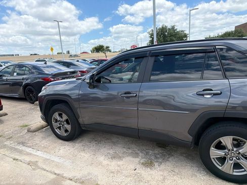Used 2025 Toyota RAV4 XLE w/ Convenience Package FWD image 6