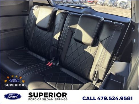 Used 2024 Volkswagen Atlas SEL Premium R-Line image 19