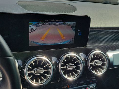 Certified 2022 Mercedes-Benz GLB 250 image 27