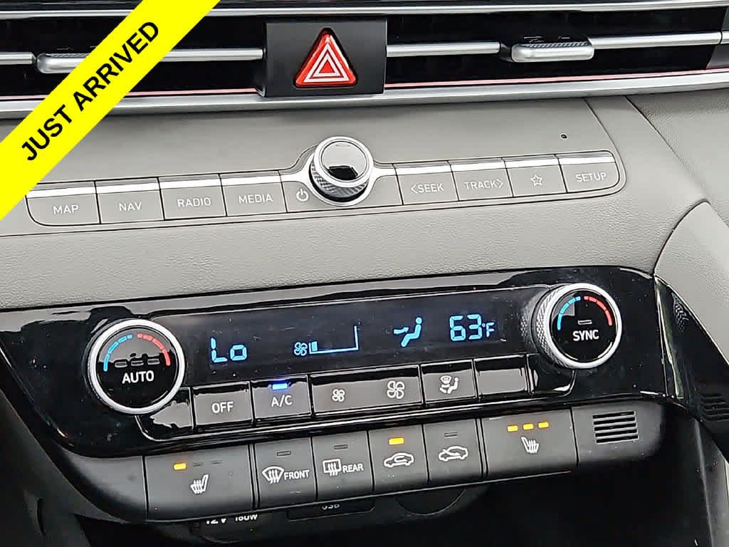 Used 2025 Hyundai Elantra SEL FWD image 15