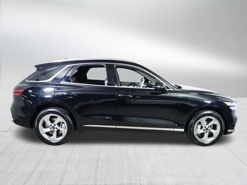 Certified 2026 Genesis GV70 2.5T Advanced AWD/4WD image 8