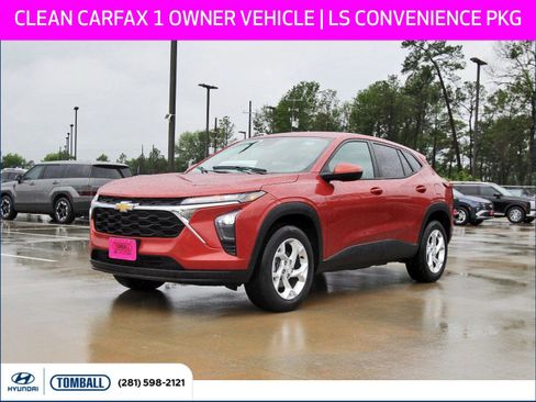 Used 2024 Chevrolet Trax LS w/ LS Convenience Package FWD image 1