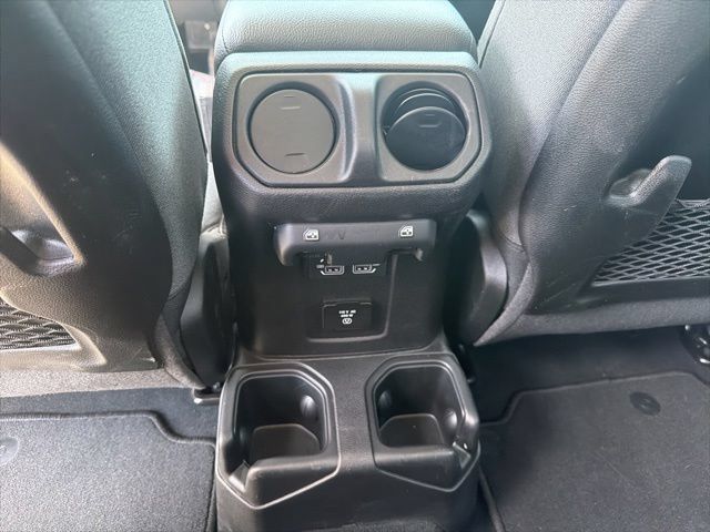 Used 2026 Jeep Gladiator Rubicon AWD/4WD image 19