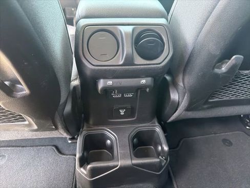 Used 2026 Jeep Gladiator Rubicon AWD/4WD image 19