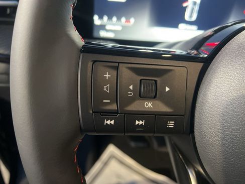 New 2026 Nissan Kicks SR w/ SR Premium Package AWD/4WD image 43