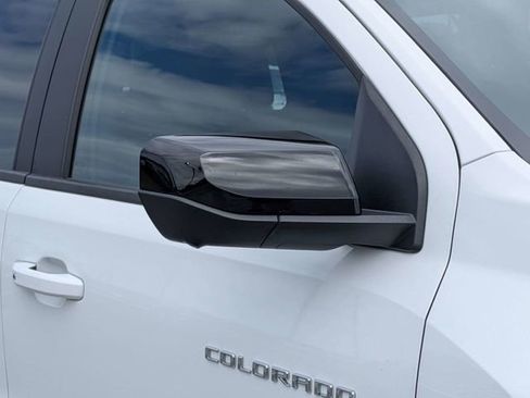 Used 2023 Chevrolet Colorado Z71 w/ Z71 Convenience Package 2 image 10