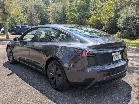 Used 2025 Tesla Model 3 Long Range RWD image 5