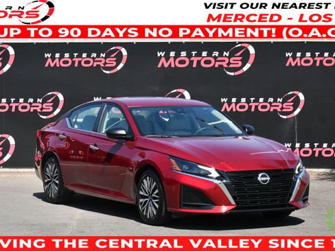 Used 2025 Nissan Altima 2.5 SV FWD image 1