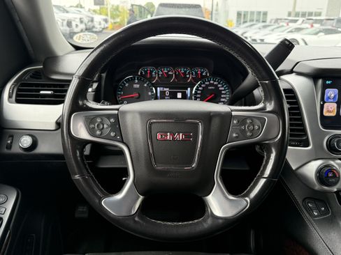 Used 2018 GMC Yukon SLT w/ Premium Edition RWD image 3
