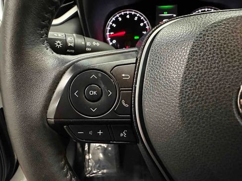 Used 2020 Toyota RAV4 XLE w/ XLE Grade Weather Package FWD image 31